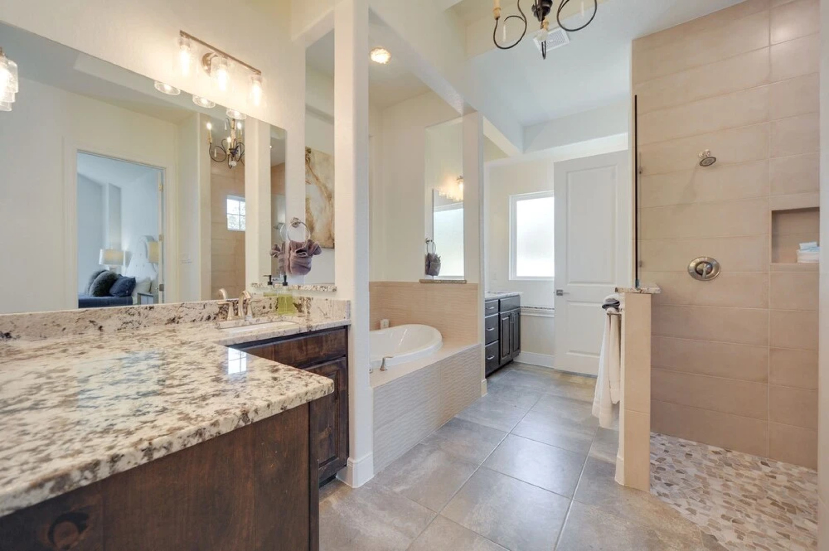 'cascada at Canyon Lake' ~ 1 Mi to Wedding Venues!