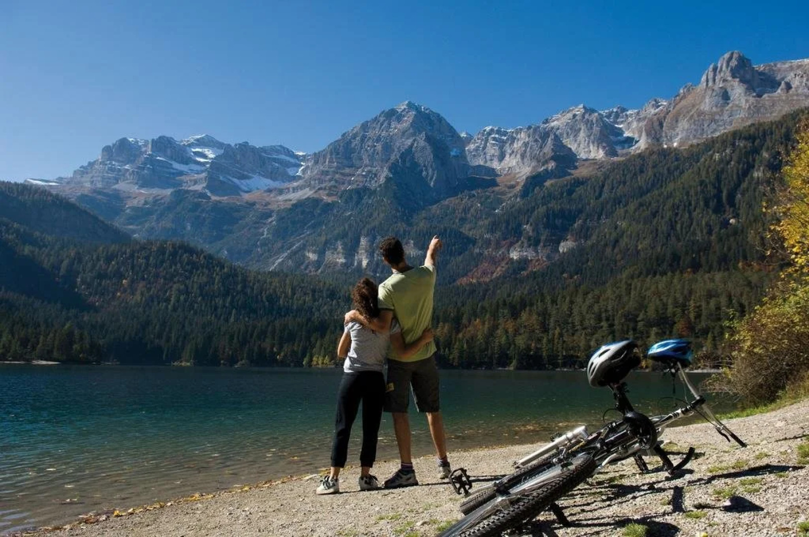 Chalet Tovel - Mountain Lake