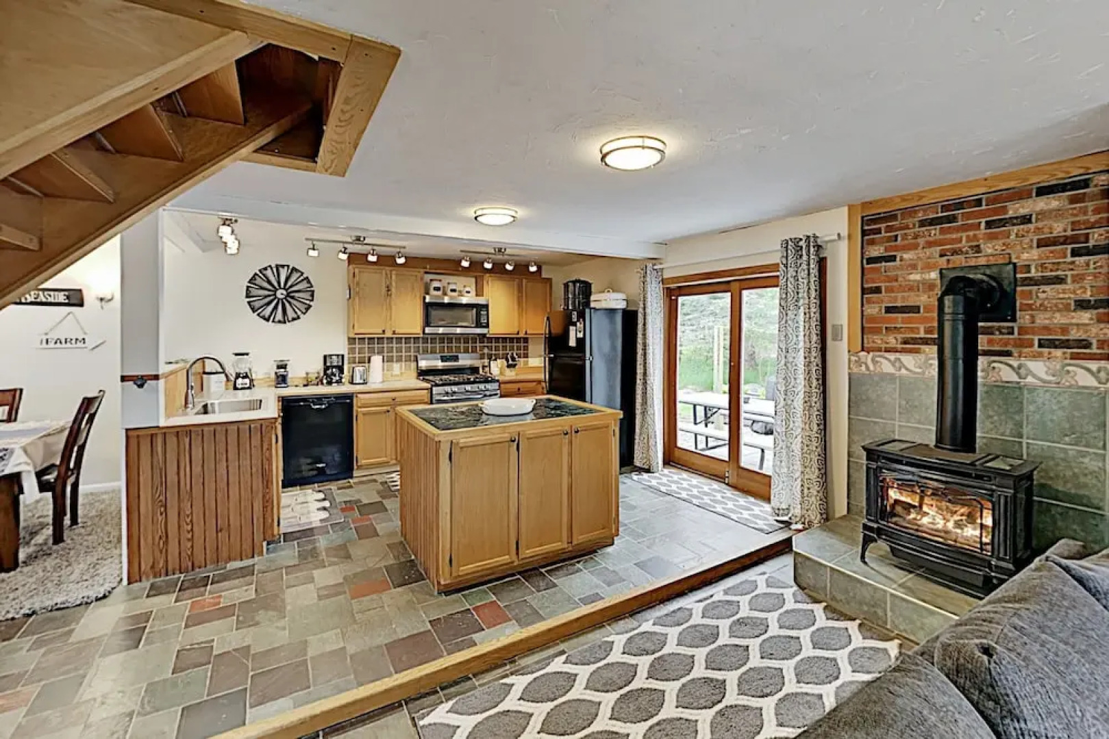 New Listing! Spacious Country W/ Water Views 4 Bedroom Home