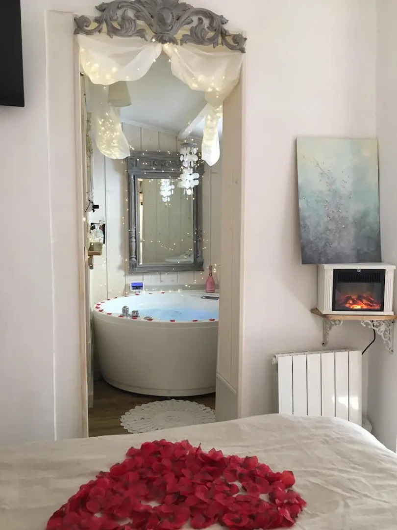 L'Escapade Aixoise Sauna Balnéo Jacuzzi All Inclusive