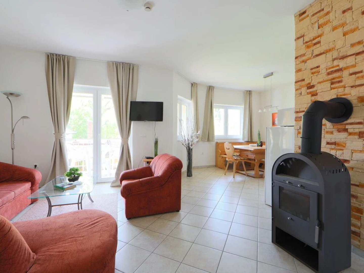 Amarillo 2 Balatonm Riaf rd