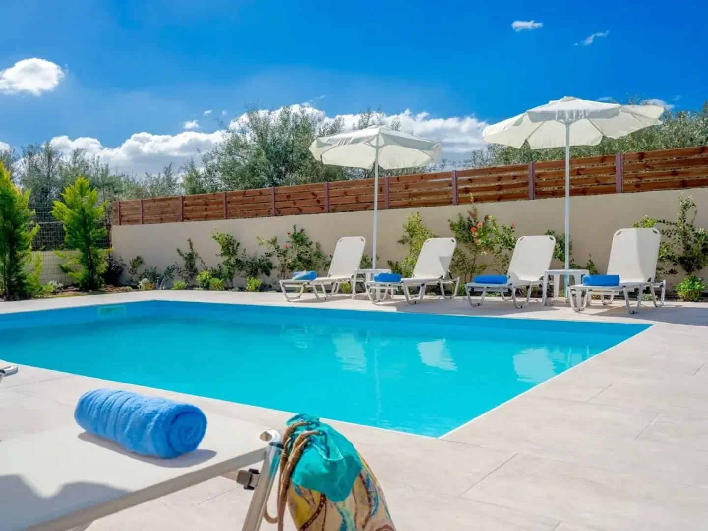 Lucas Village House with private pool