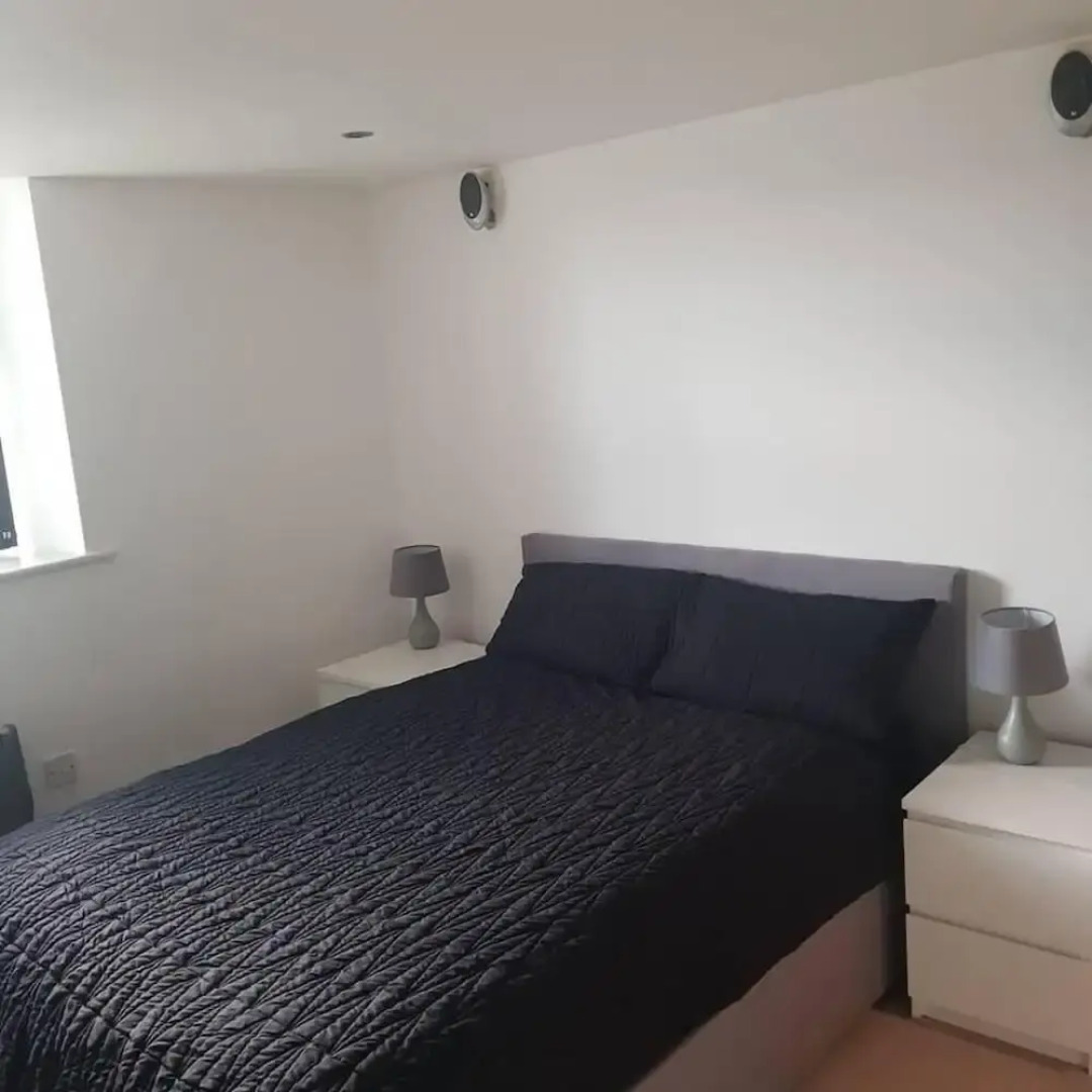 Comfy 1-bed Apartment in Huddersfield