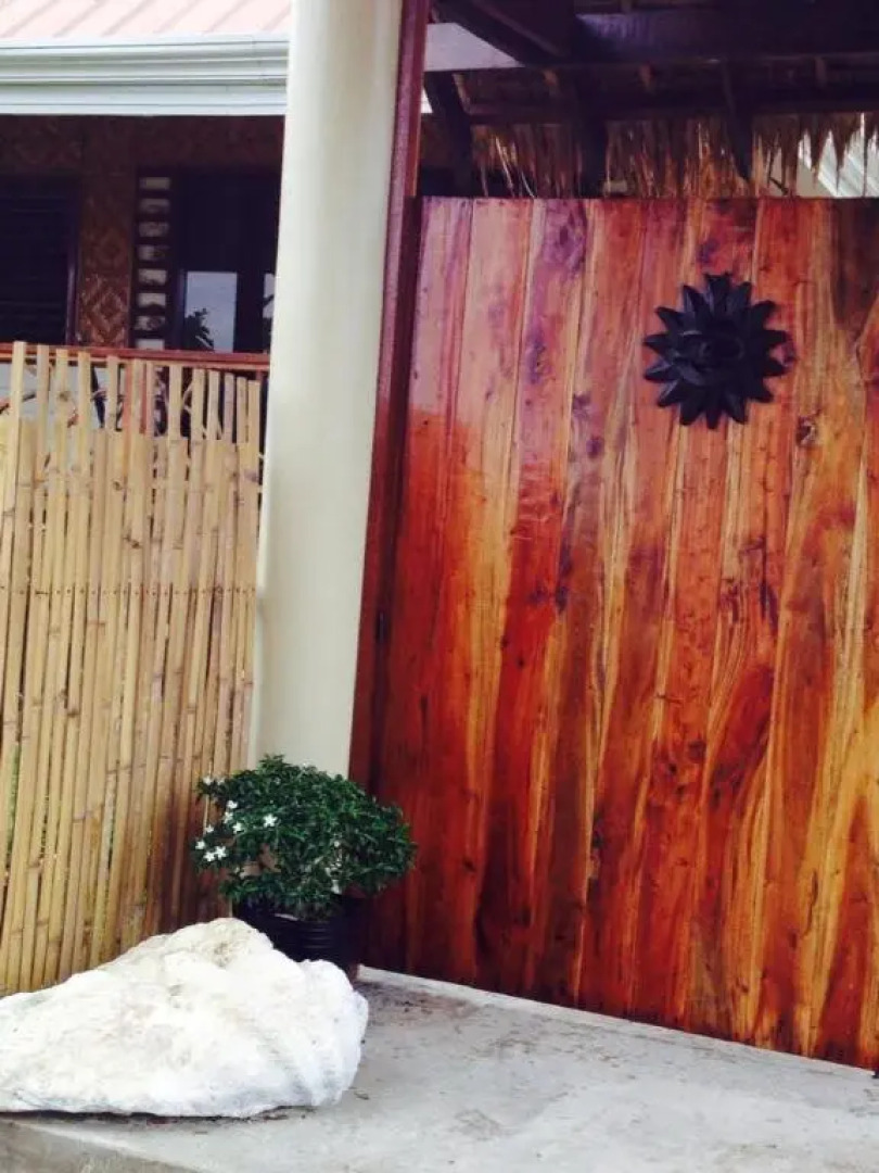 Liwayway Sa Bohol-Pamilacan Bed & Breakfast