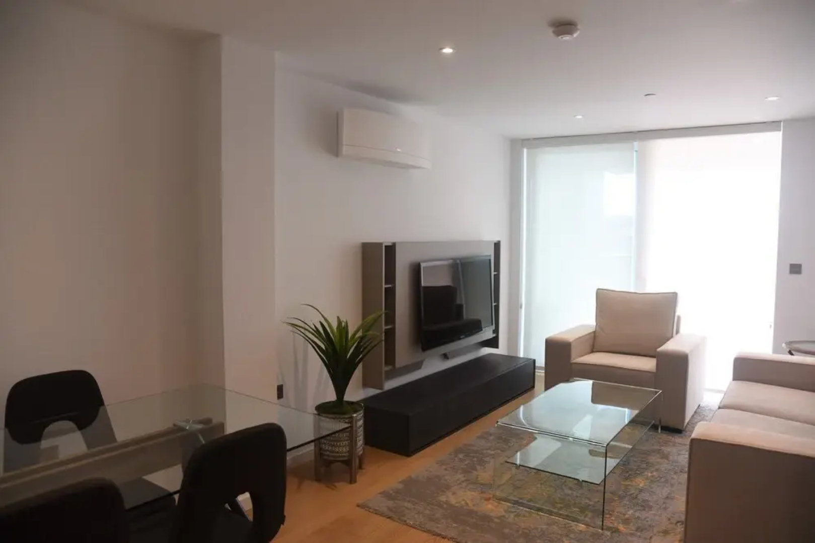 Luxury 2 Bedroom Apartment