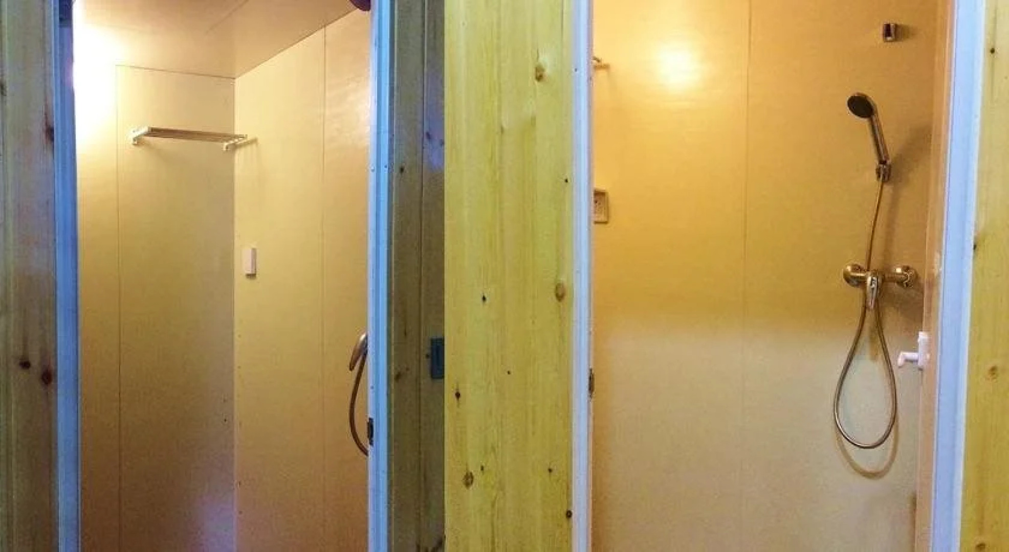 Calling Marmot Youth Hostel