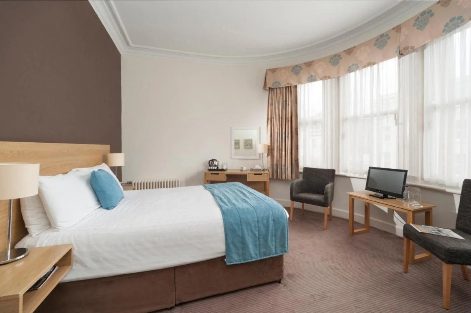 The Broadway Park Hotel