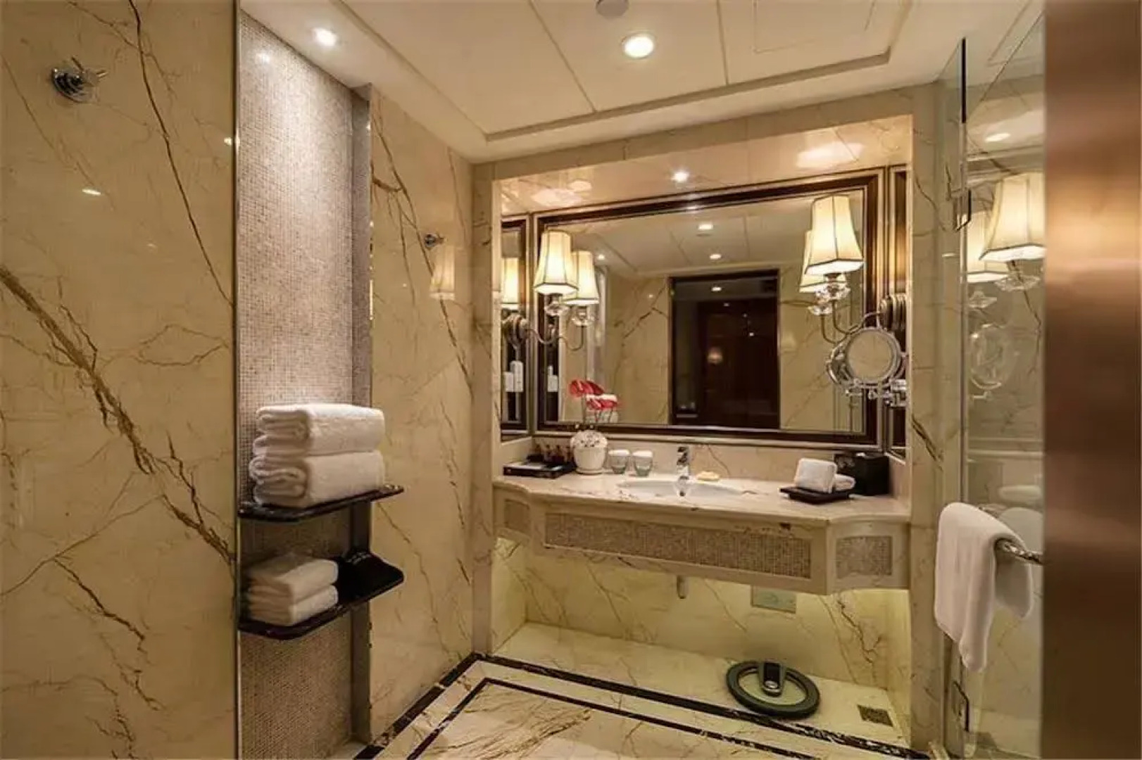 Chengdu Phoenix International Hotel