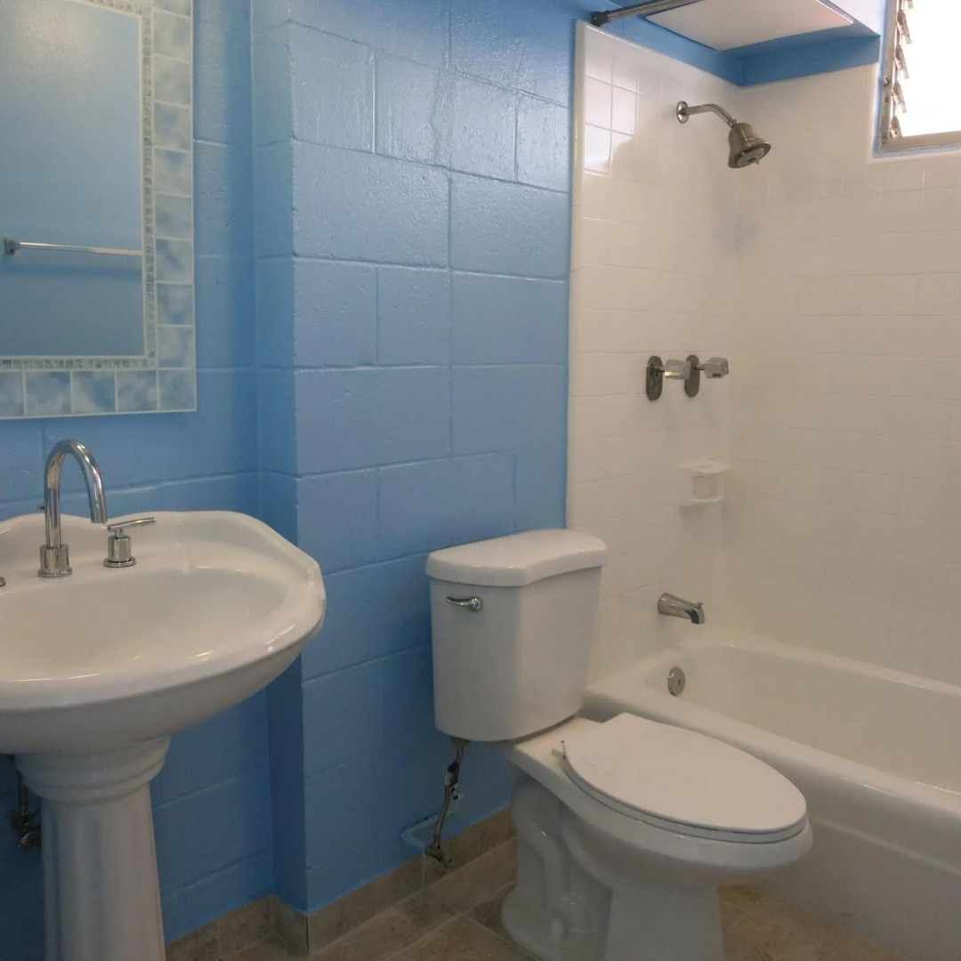 Waikiki Beachside Hostel