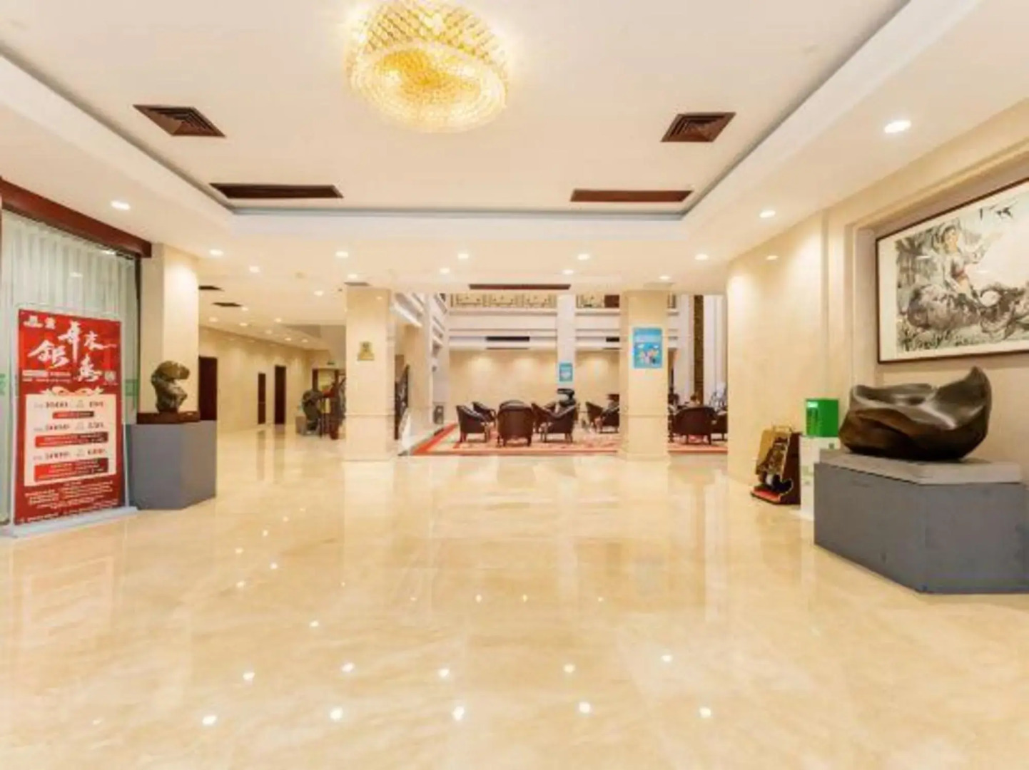 Liuzhou Hotel （South Gate）