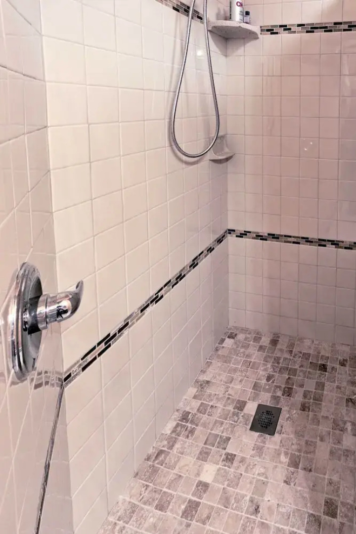 Bolton Landing Cottage: Walk to Lake George!