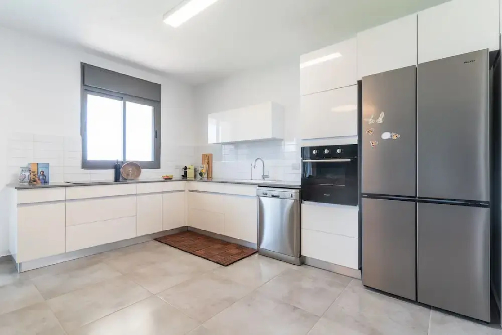 Vibrant Seaside Stay with Balcony by Sea N' Rent