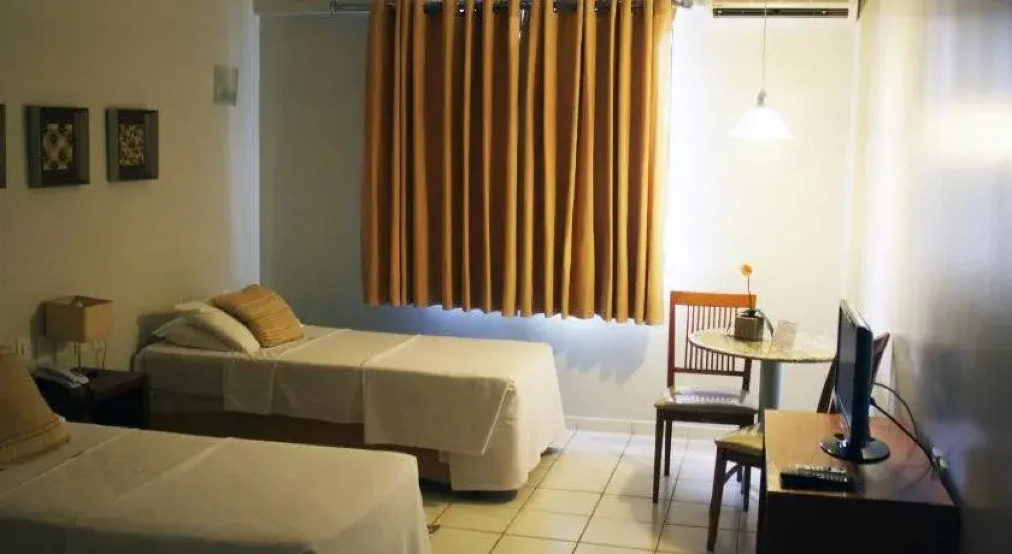 Tarik Fontes Plaza Hotel