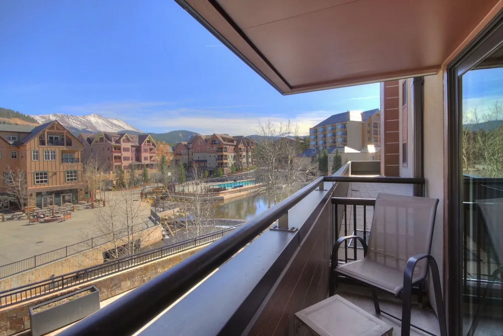 2br  Sleeps 5 - Perfect For Families, At Base Of Peak 5 2 Bedroom Condo by RedAwning