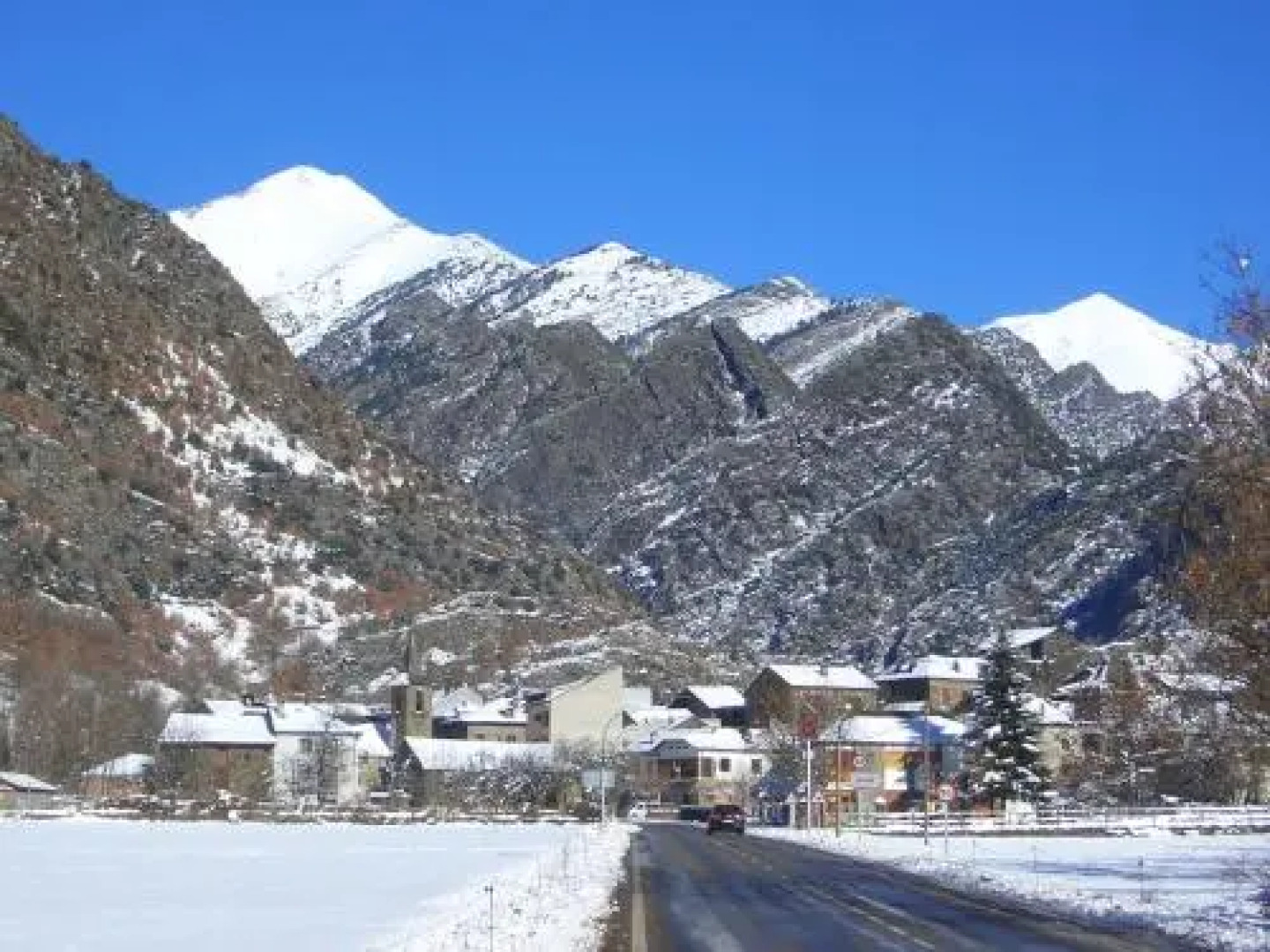 Apartaments Montaña