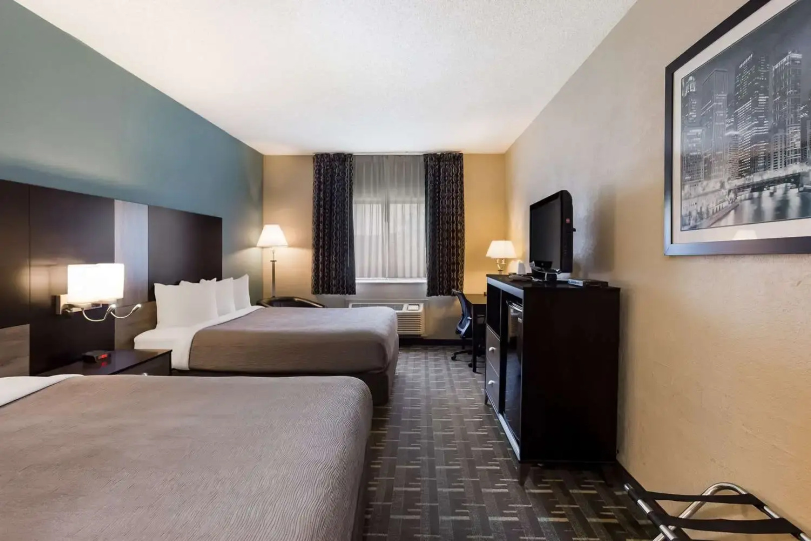 Quality Inn Galesburg near US Highway 34 and I-74