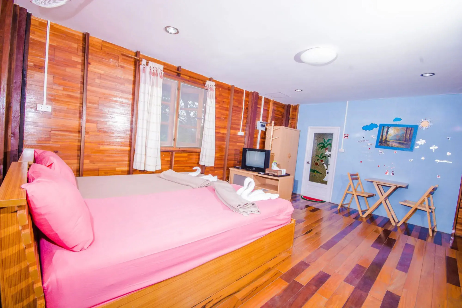 Fahsai Riverview Resort