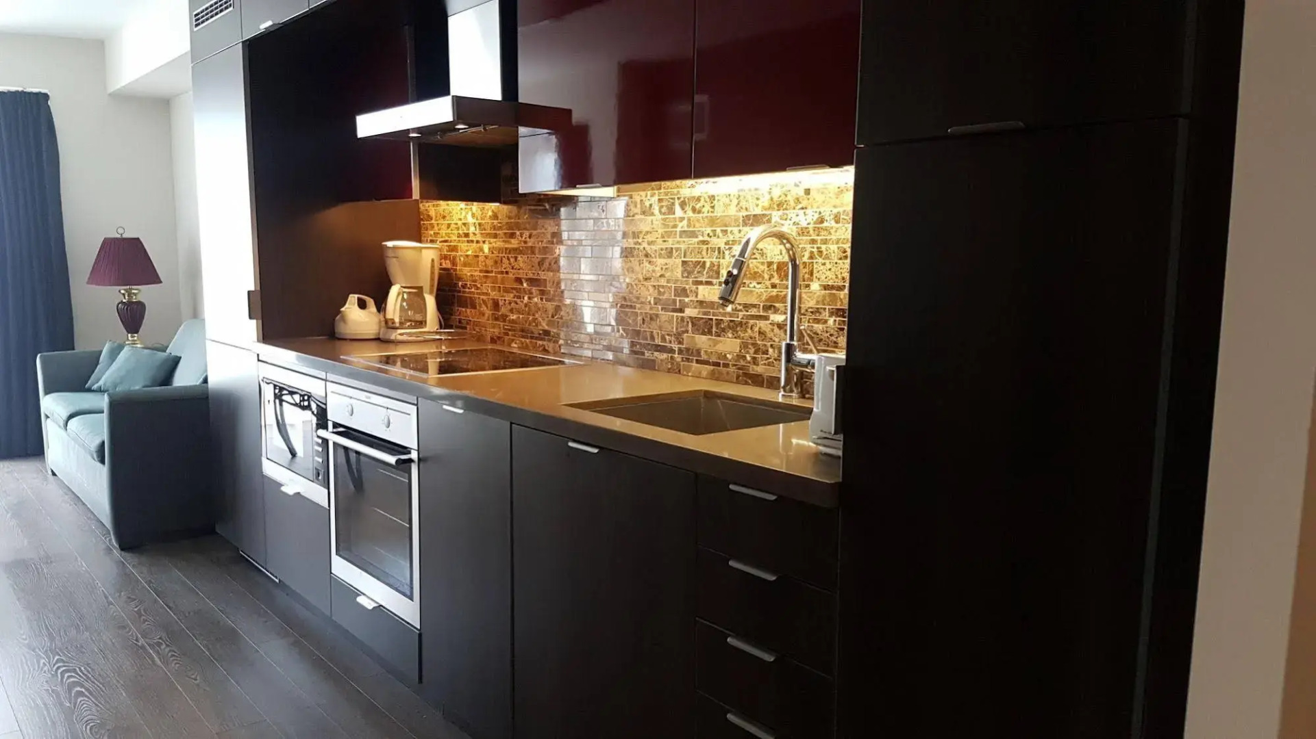 Park Suites Toronto Front Street West