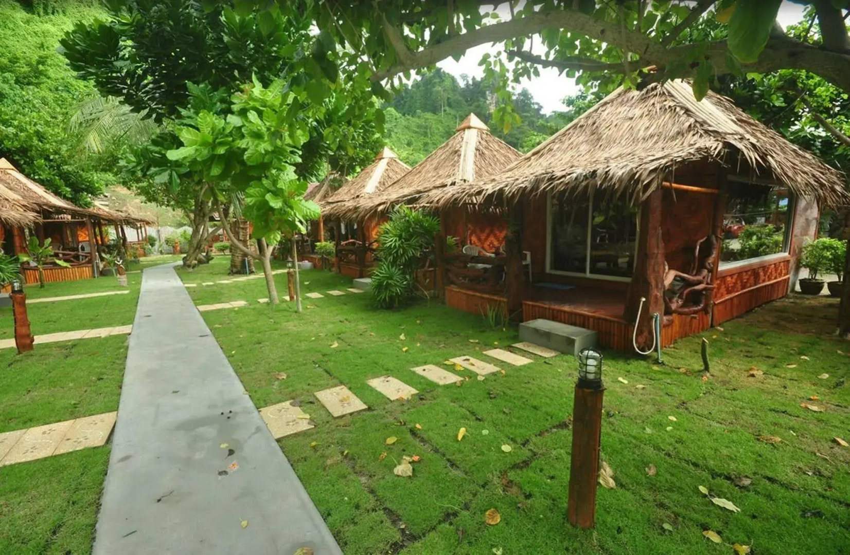 Phi Phi Nice Beach Resort