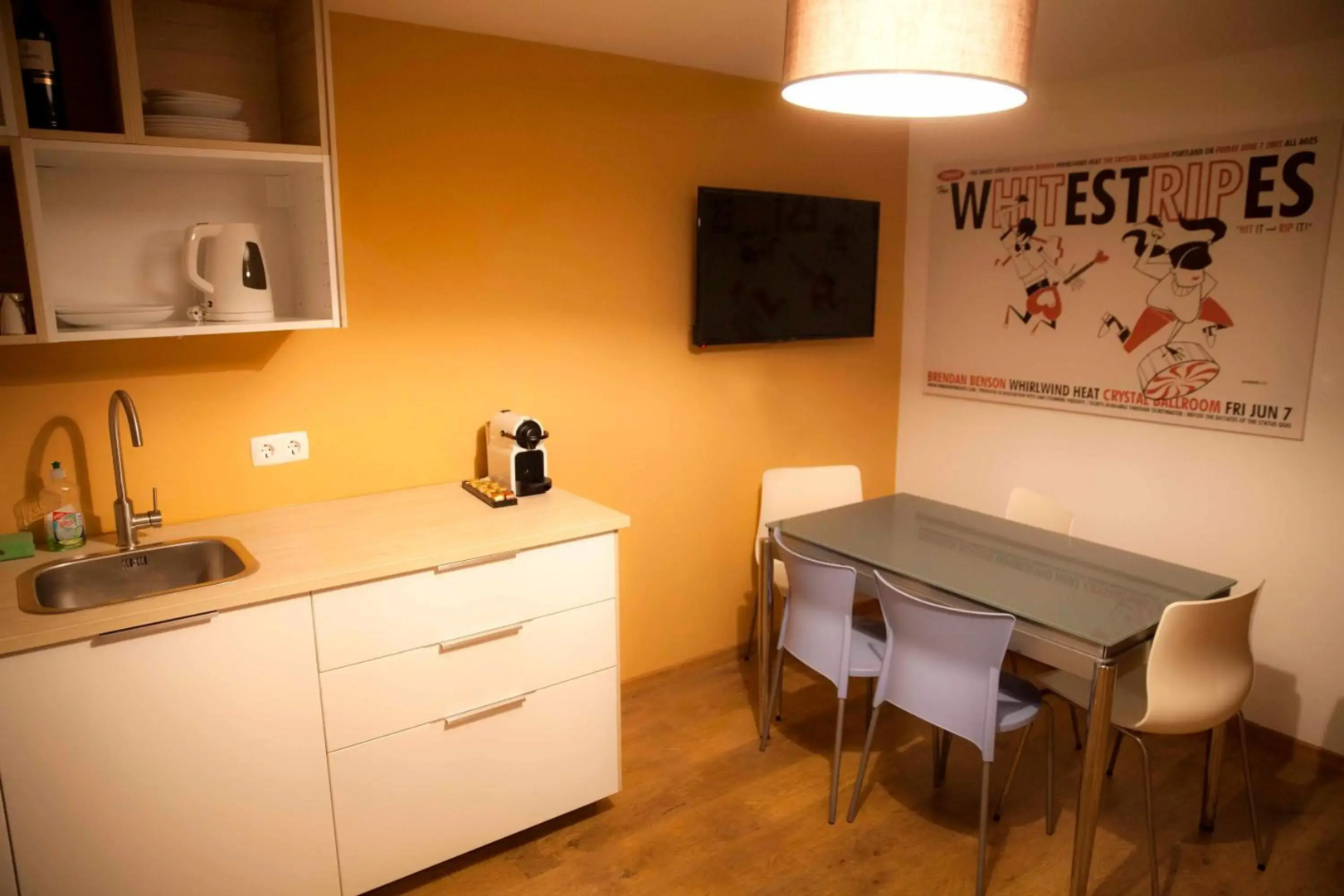 Apartment with Garden and Pool