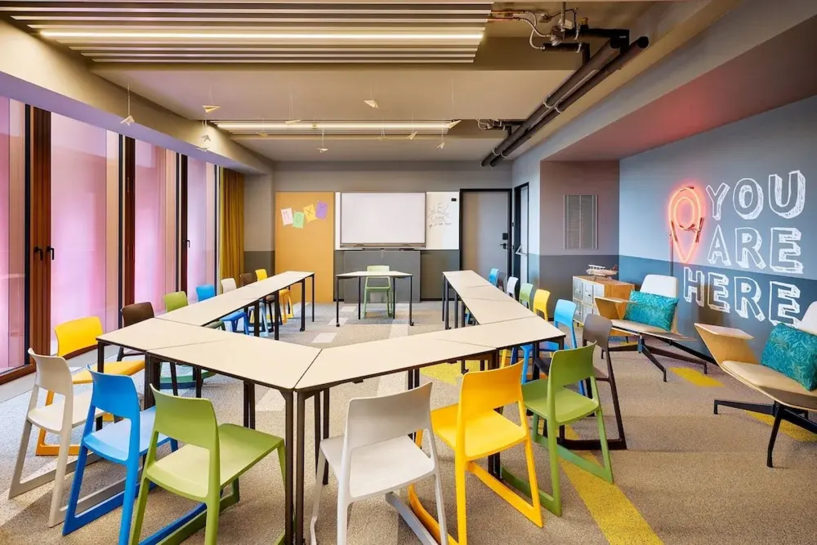 Moxy Luxembourg Airport