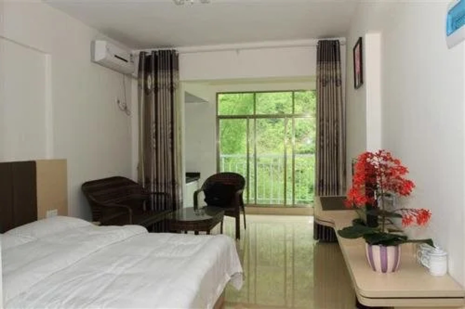 Shanshui Trends Hotel Bama Bipoyuan