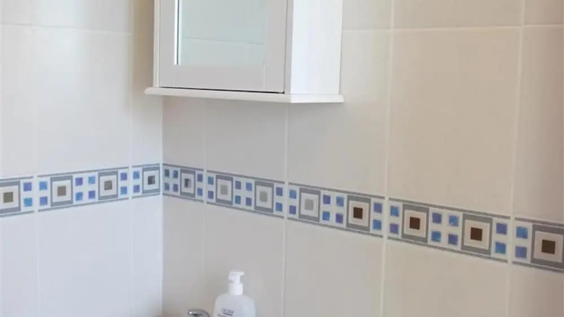 Sea Gem, Freshwater Bay 172