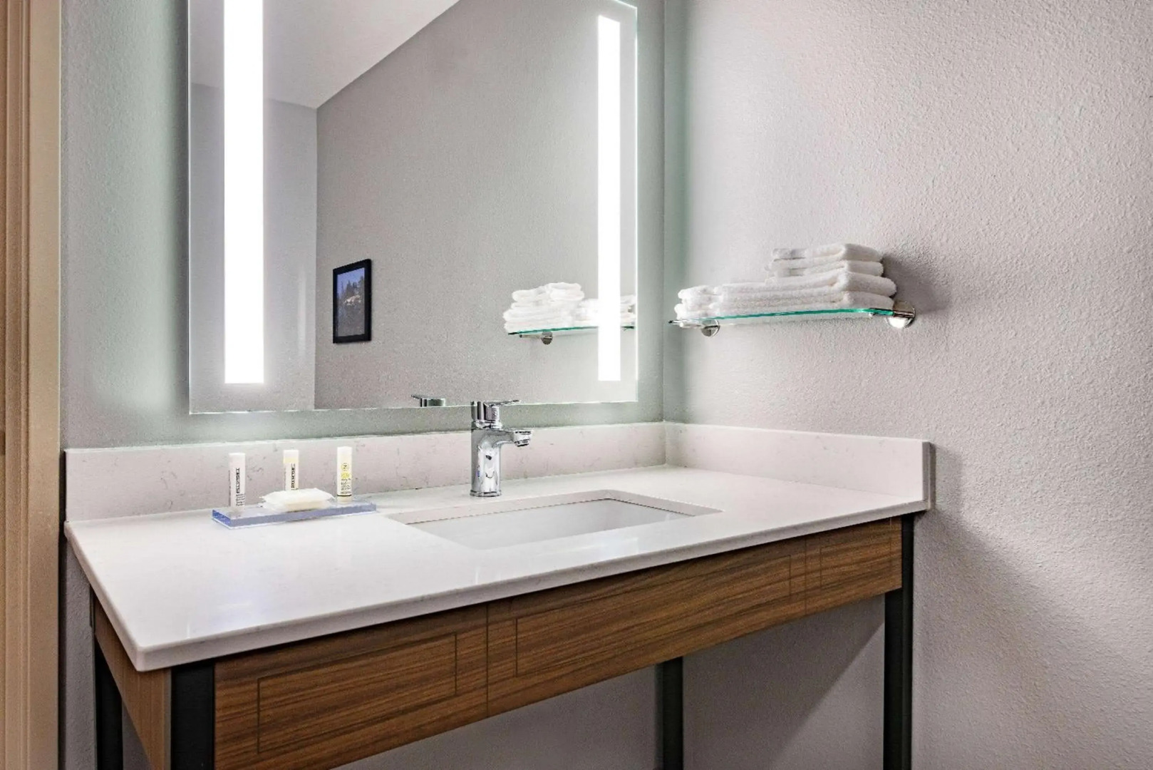 AmericInn by Wyndham International Falls Southwest