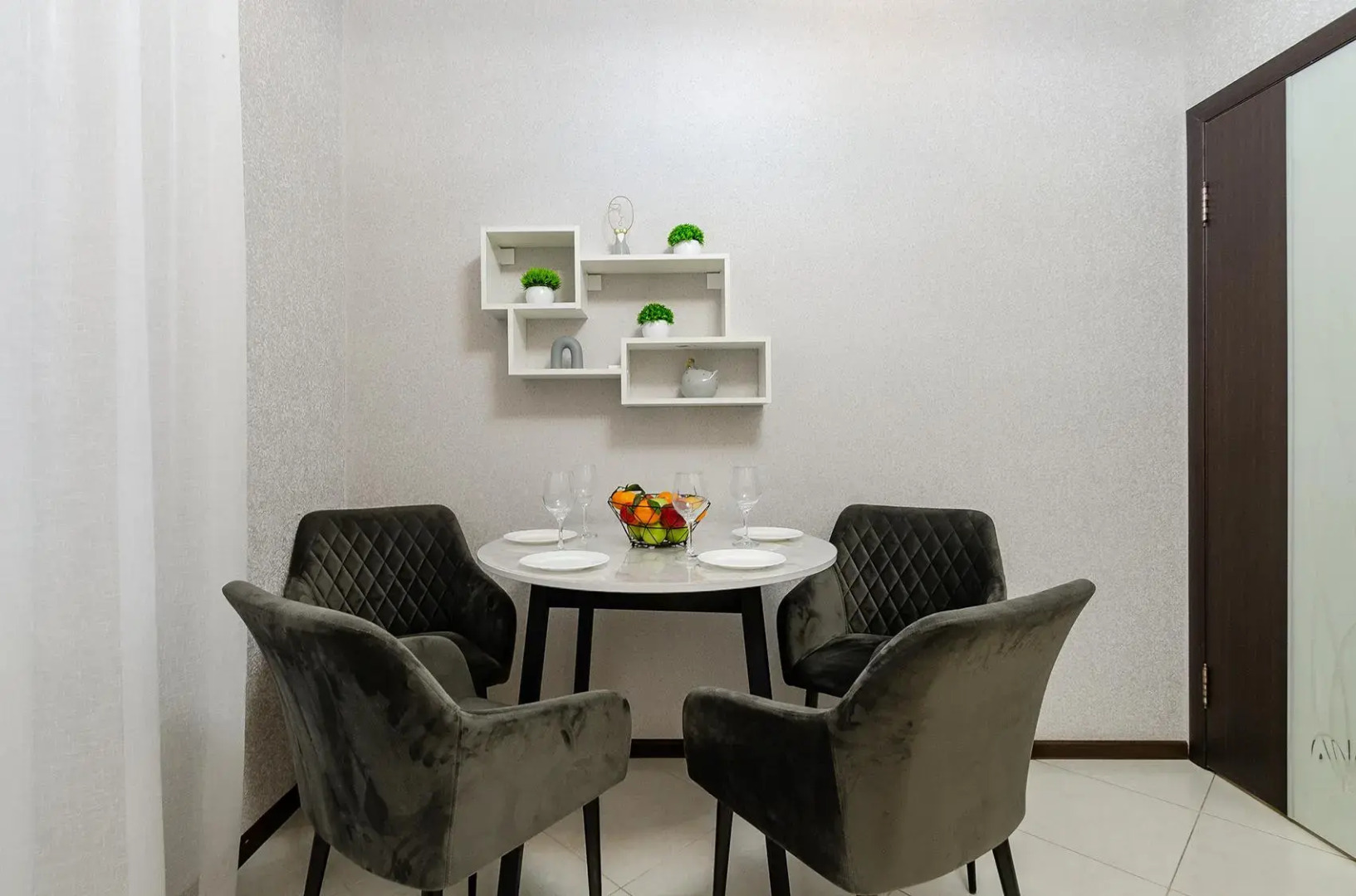 Квартирное бюро Крылья на улице Ивана Франко 7