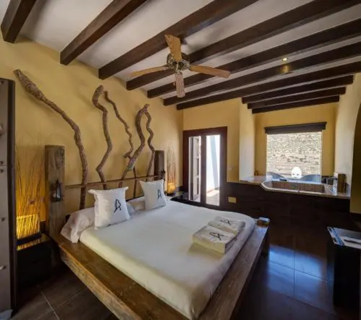 La Almendra y El Gitano