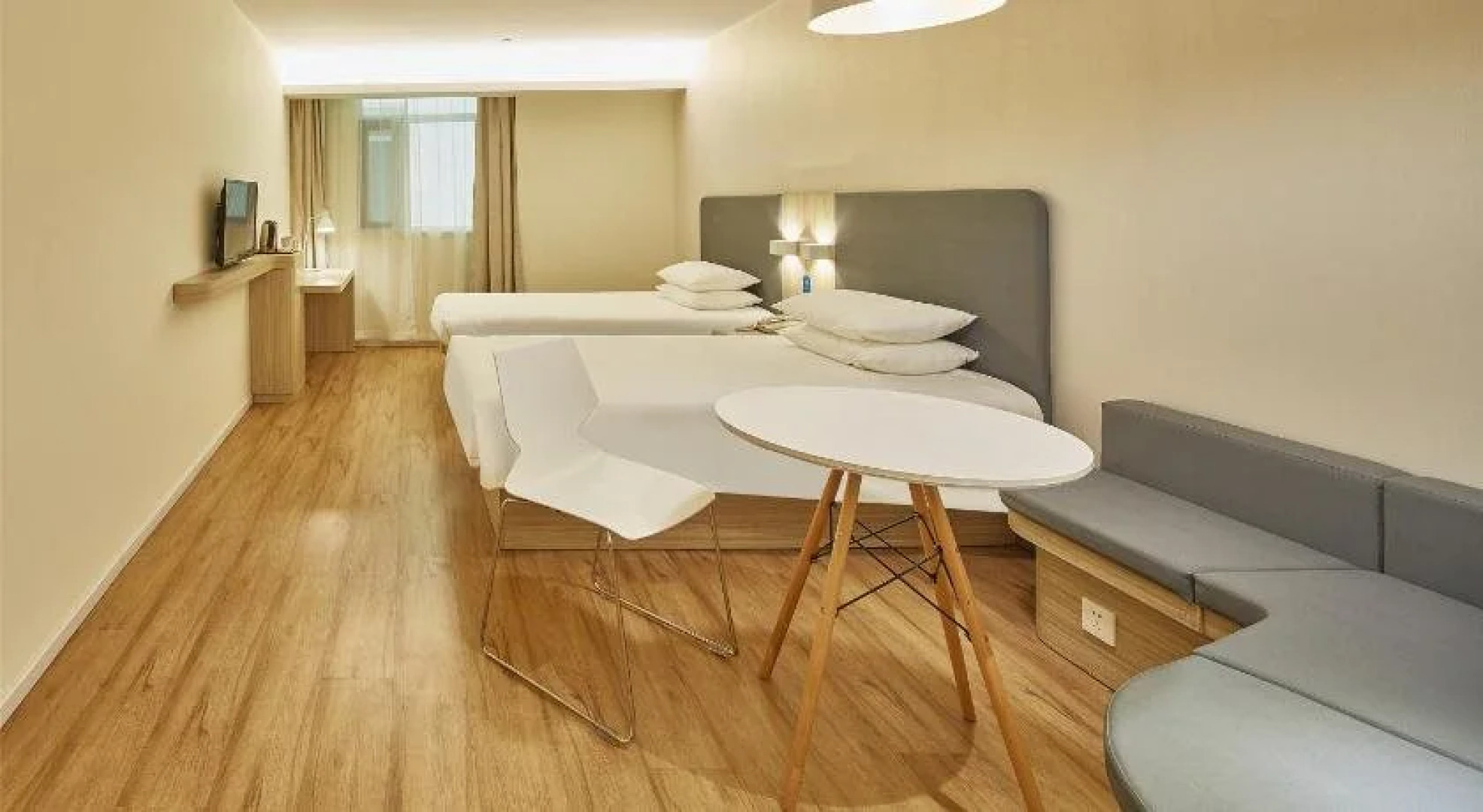 Hanting Express Tongliao Railway Station