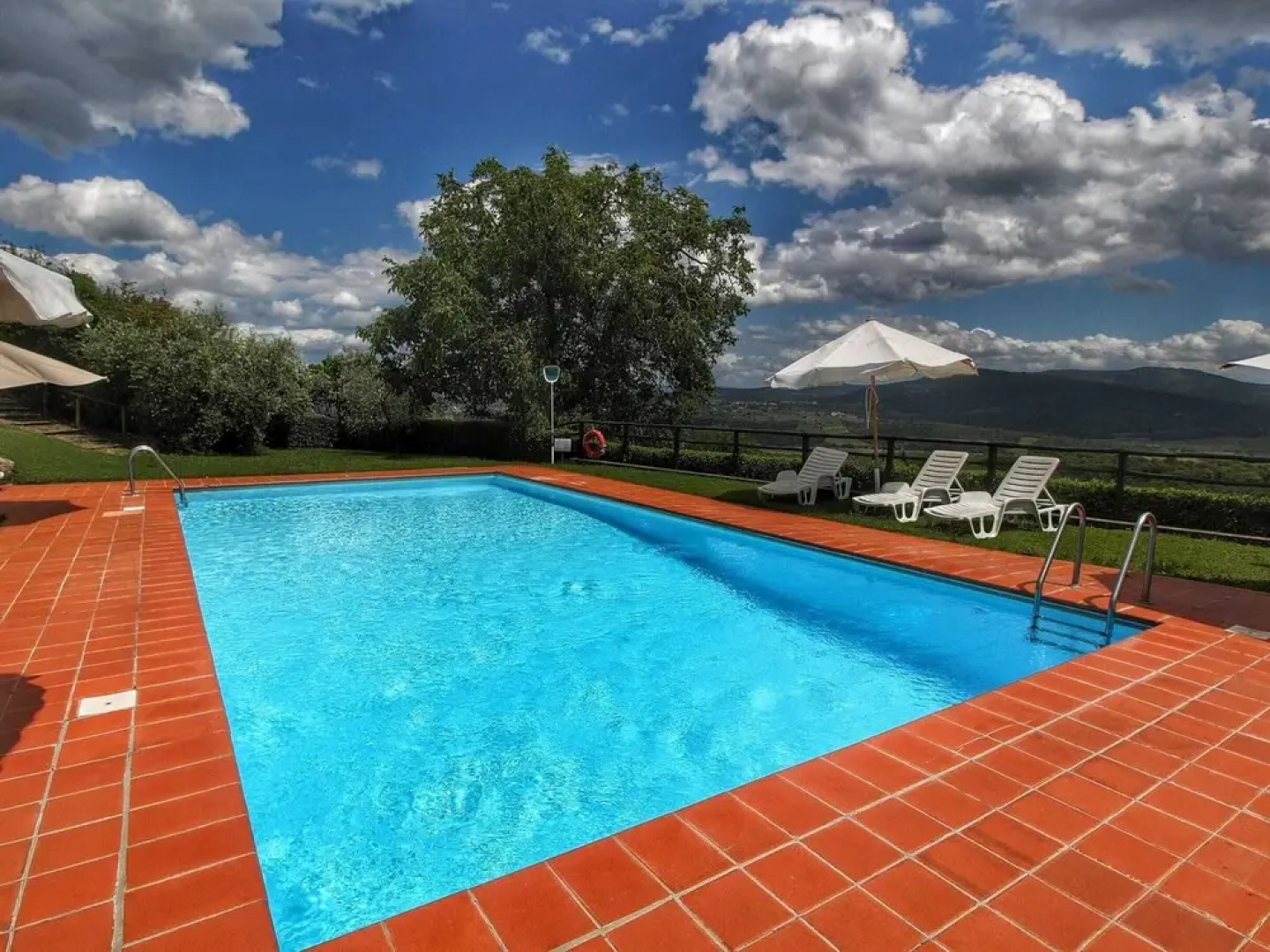 Villa in Tuscany With Pool and Wine Tasting