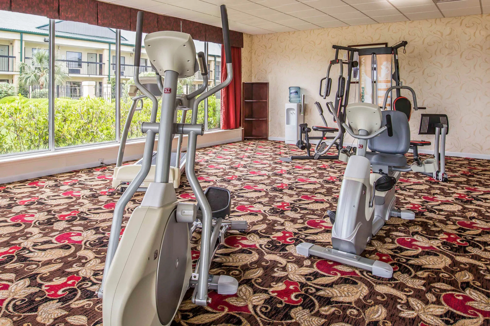 Quality Inn & Suites near Lake Eufaula