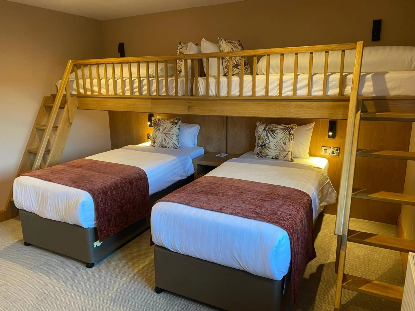 Belmore Court & Motel