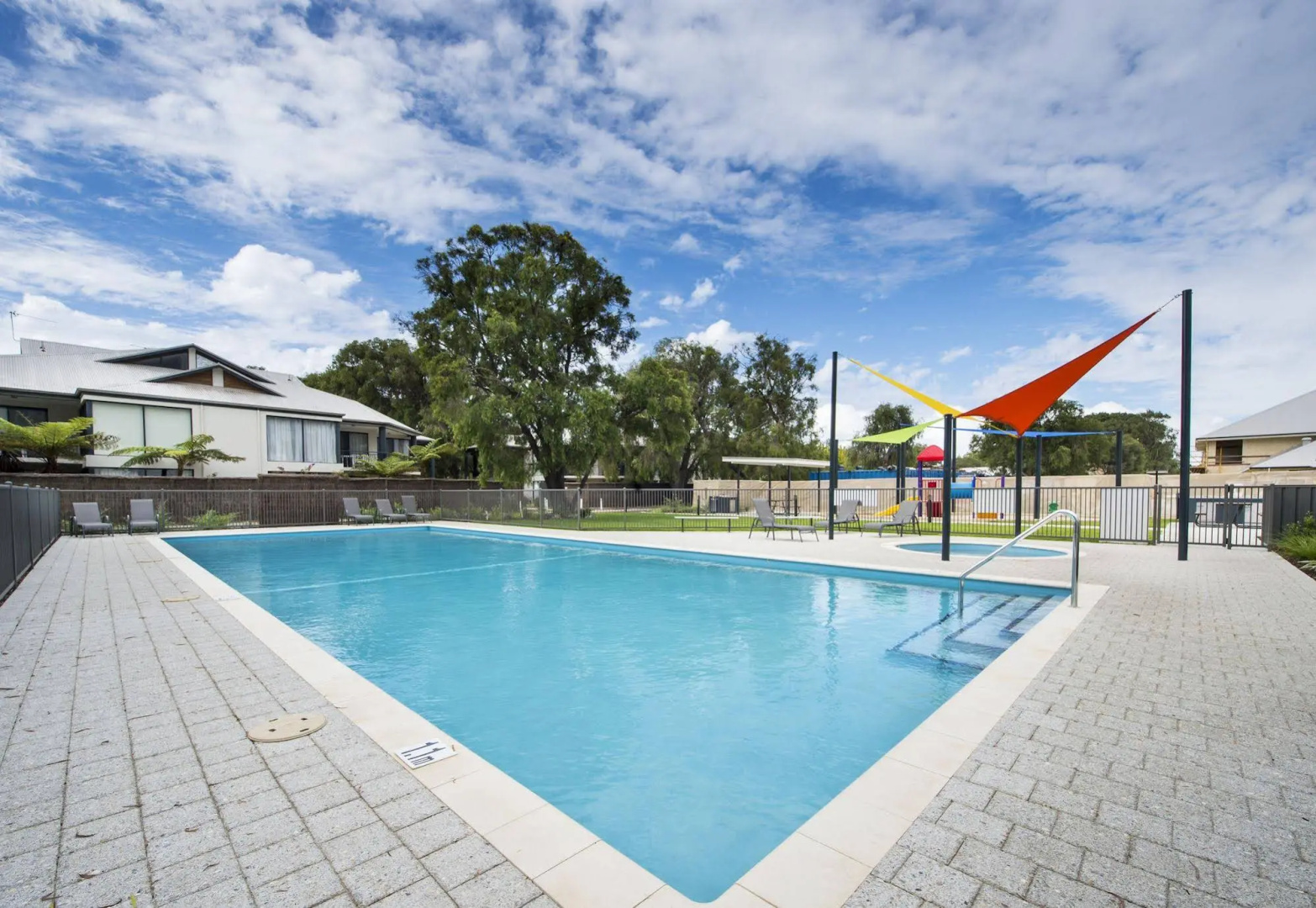 Cape View Beach Resort	