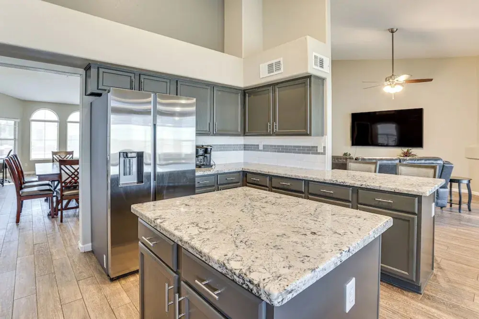 Fenced Backyard Oasis: Pet-friendly Avondale Home