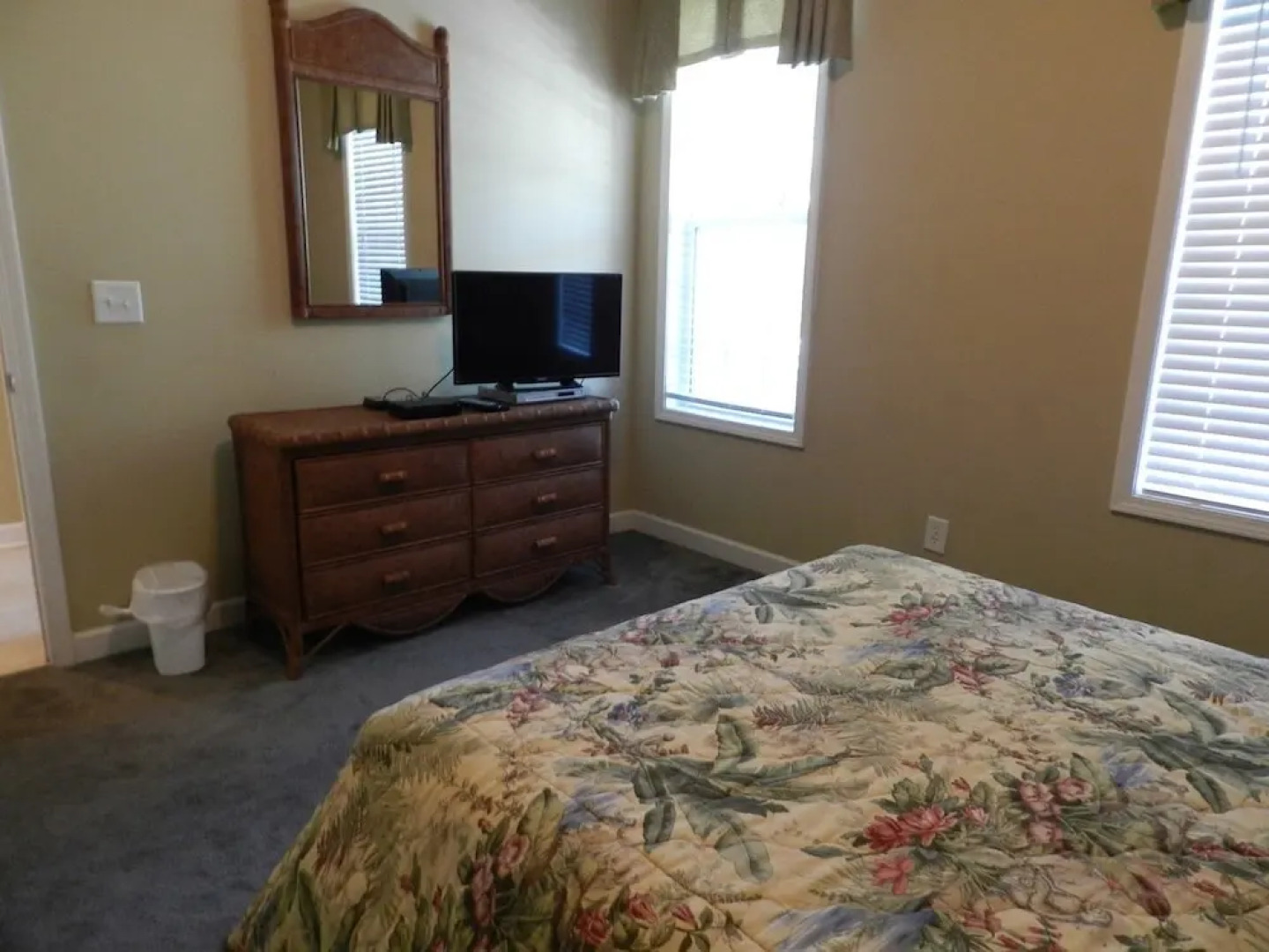 Las Palmas Home #64622 5 Bedrooms 5.5 Bathrooms Home