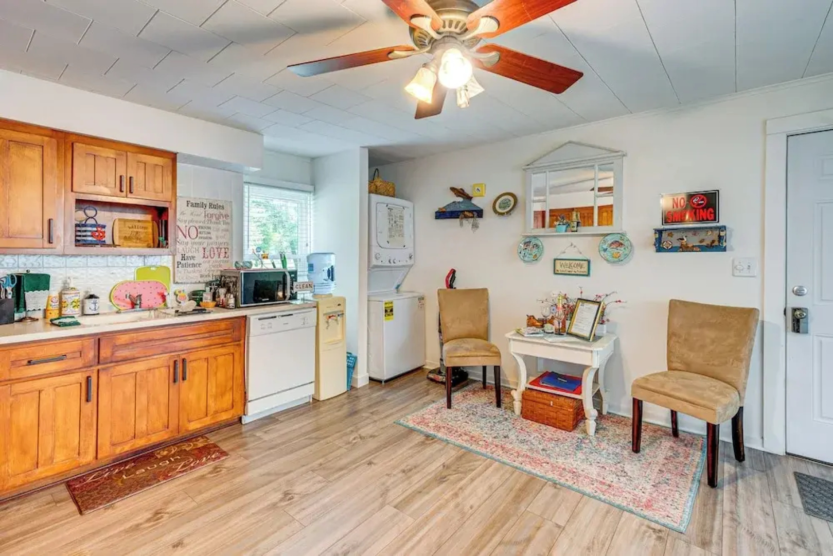 Powers Lake Home w/ Patio - 9 Mi to Lake Geneva!