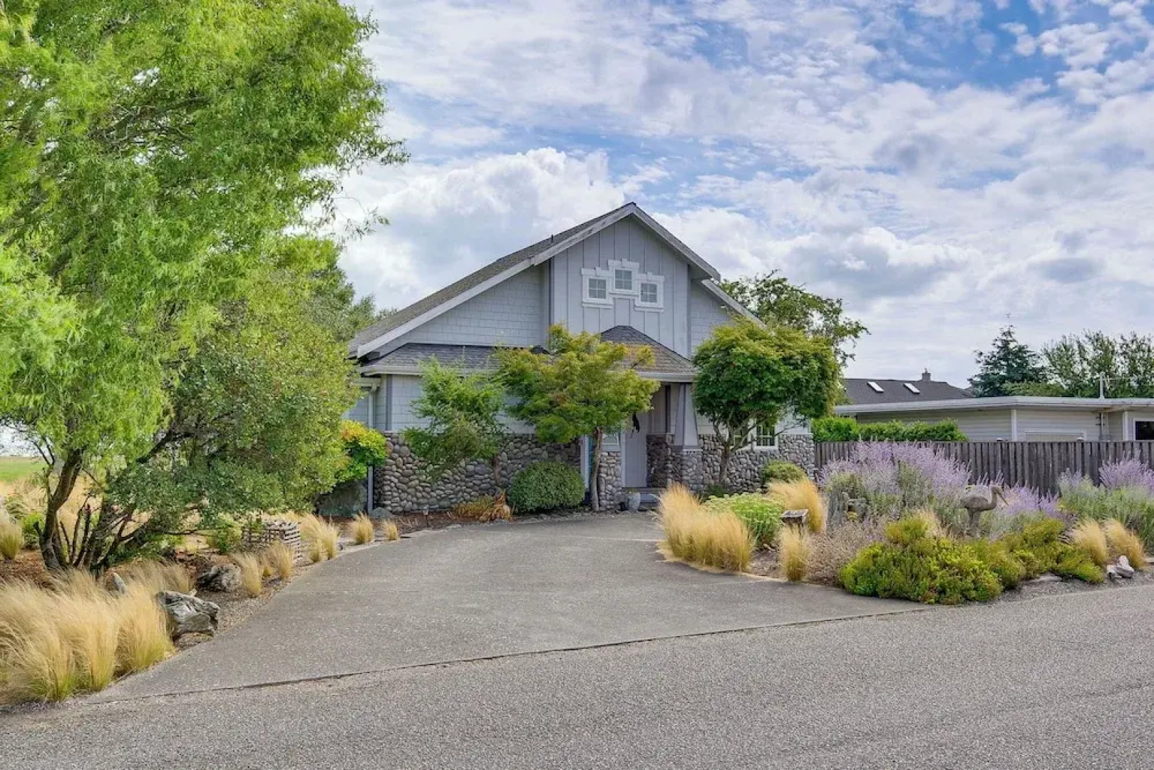 Steps to Beach: Home w/ Hot Tub in Oak Harbor!