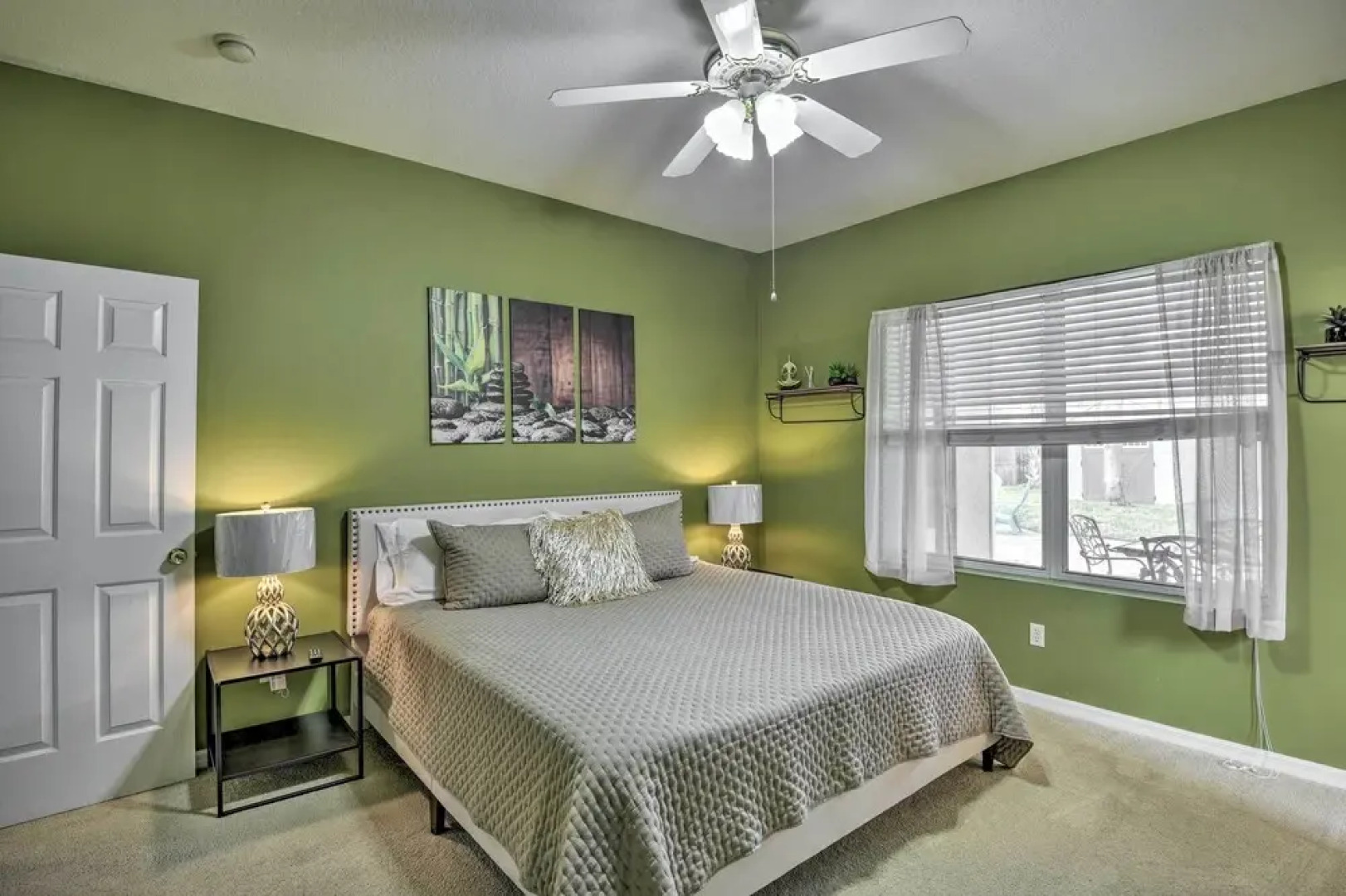 Pet-friendly Palm Coast Home w/ Pool Table & Patio