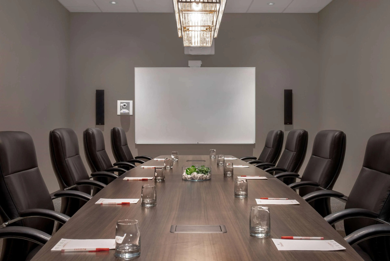 Ramada Plaza by Wyndham Calgary Downtown