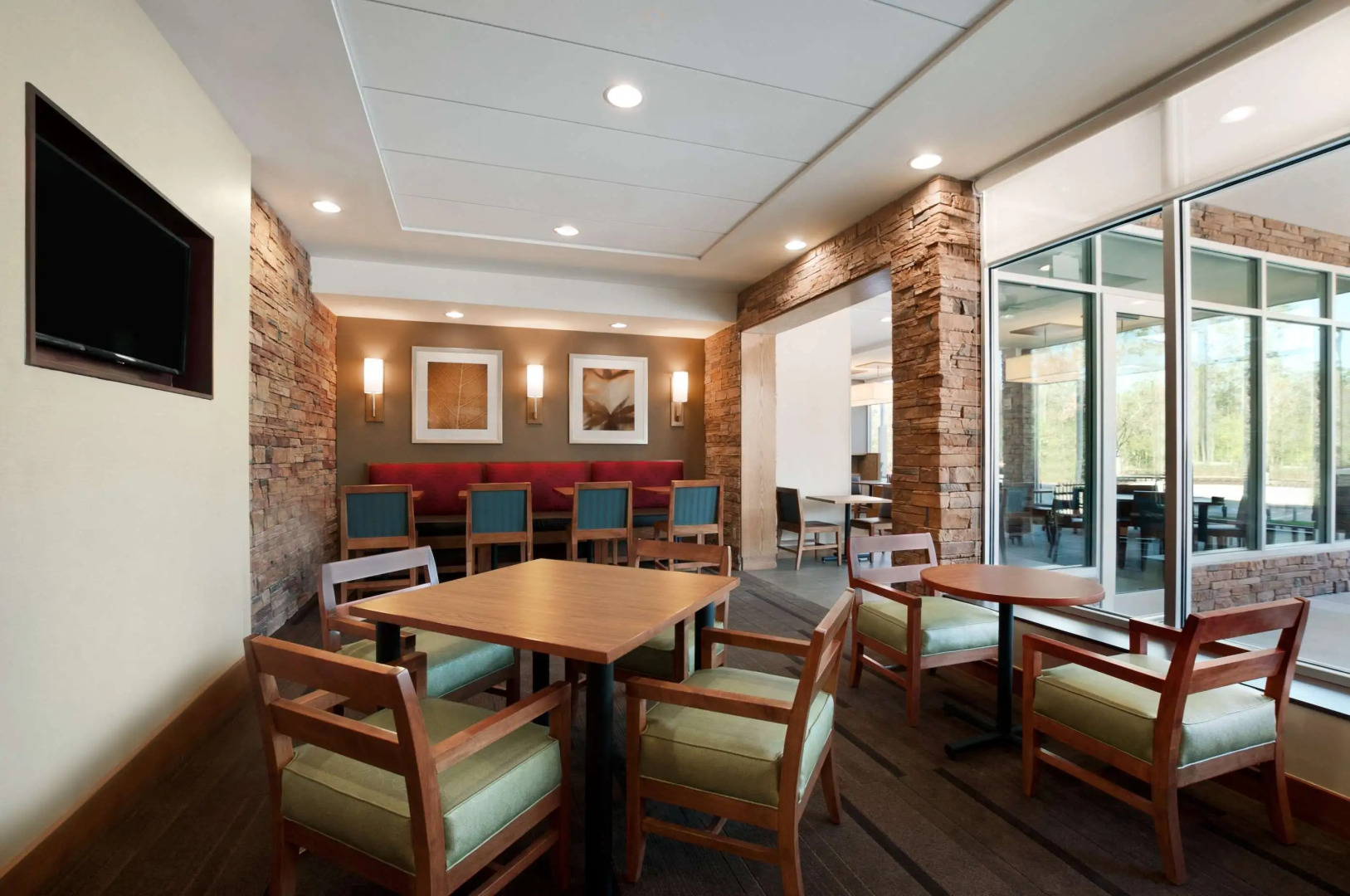 Hyatt Place Houston / The Woodlands