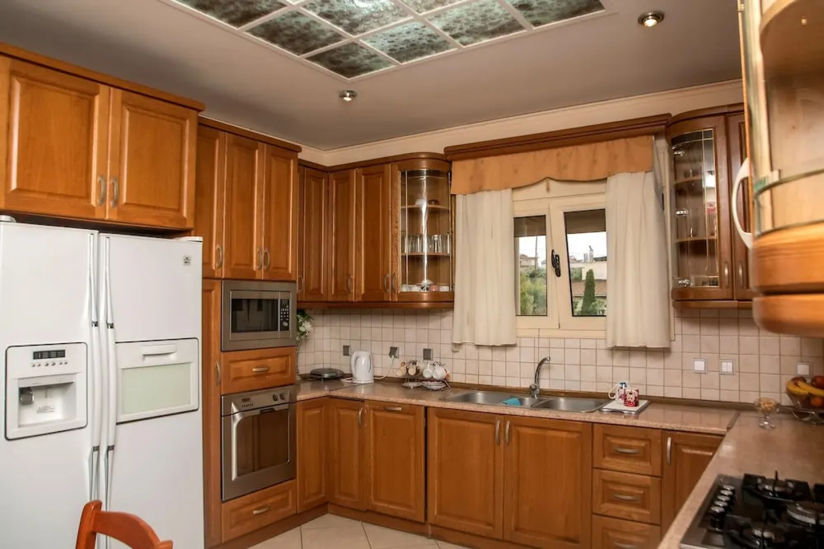 Beautiful Villa With Private Garden And Pool