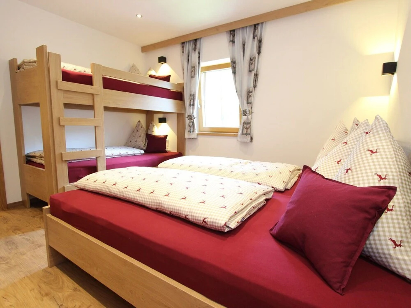 Spacious Apartment in Saalbach with Ski Boot Heaters