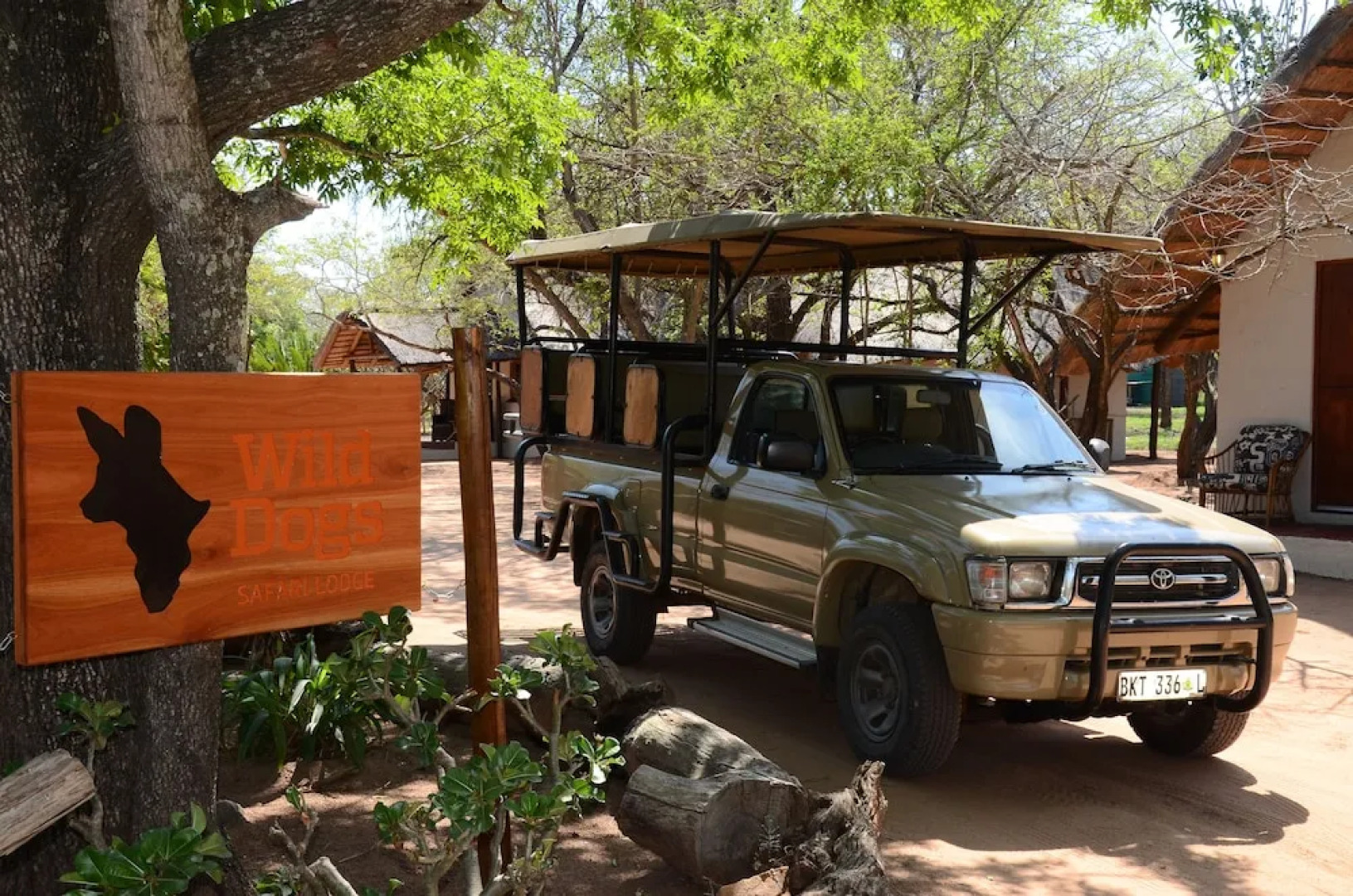 Wild Dogs Safari Lodge