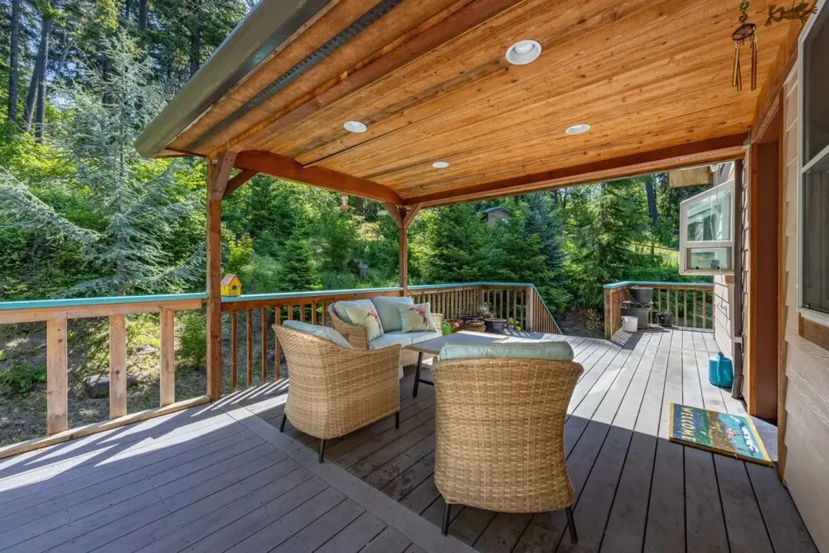 White Stag 4 Bedroom Home by RedAwning