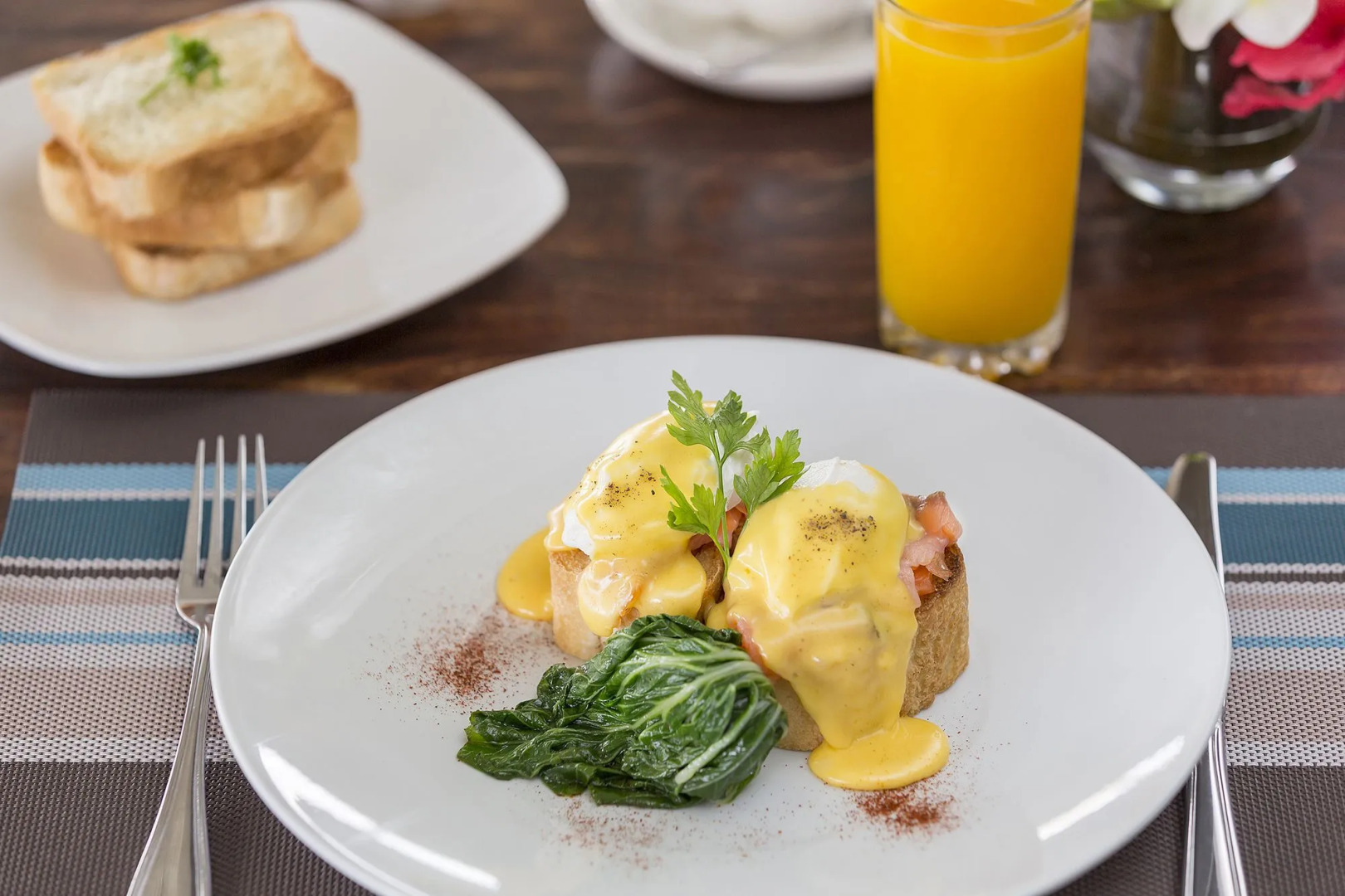 Chantilly's On The Bay