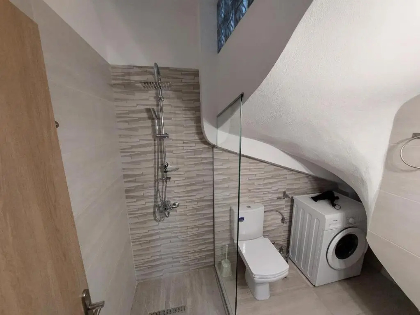 Elia Luxury Apartments Estd 2022