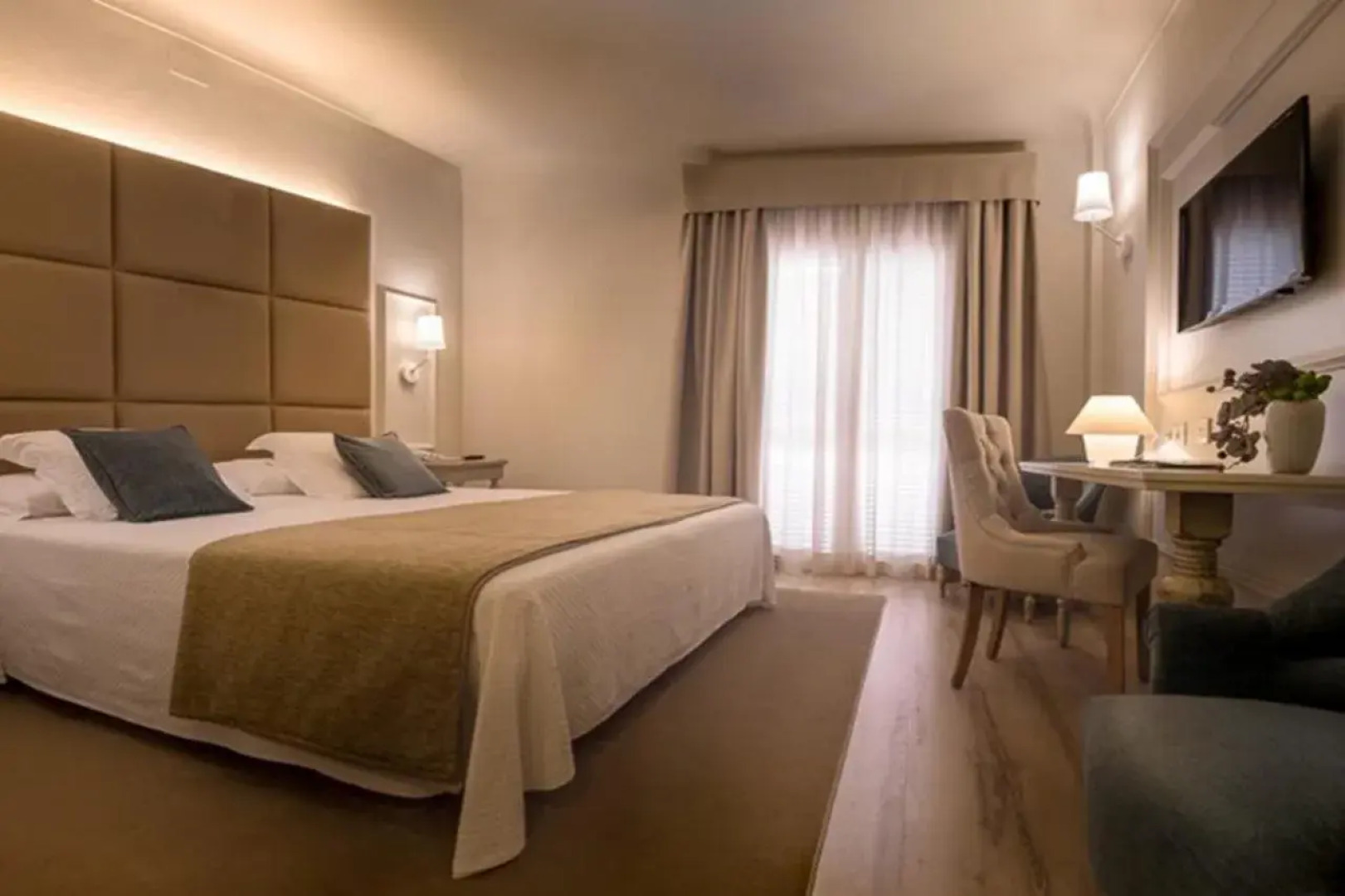 Hotel Pirineo Figueres by Pierre and Vacances