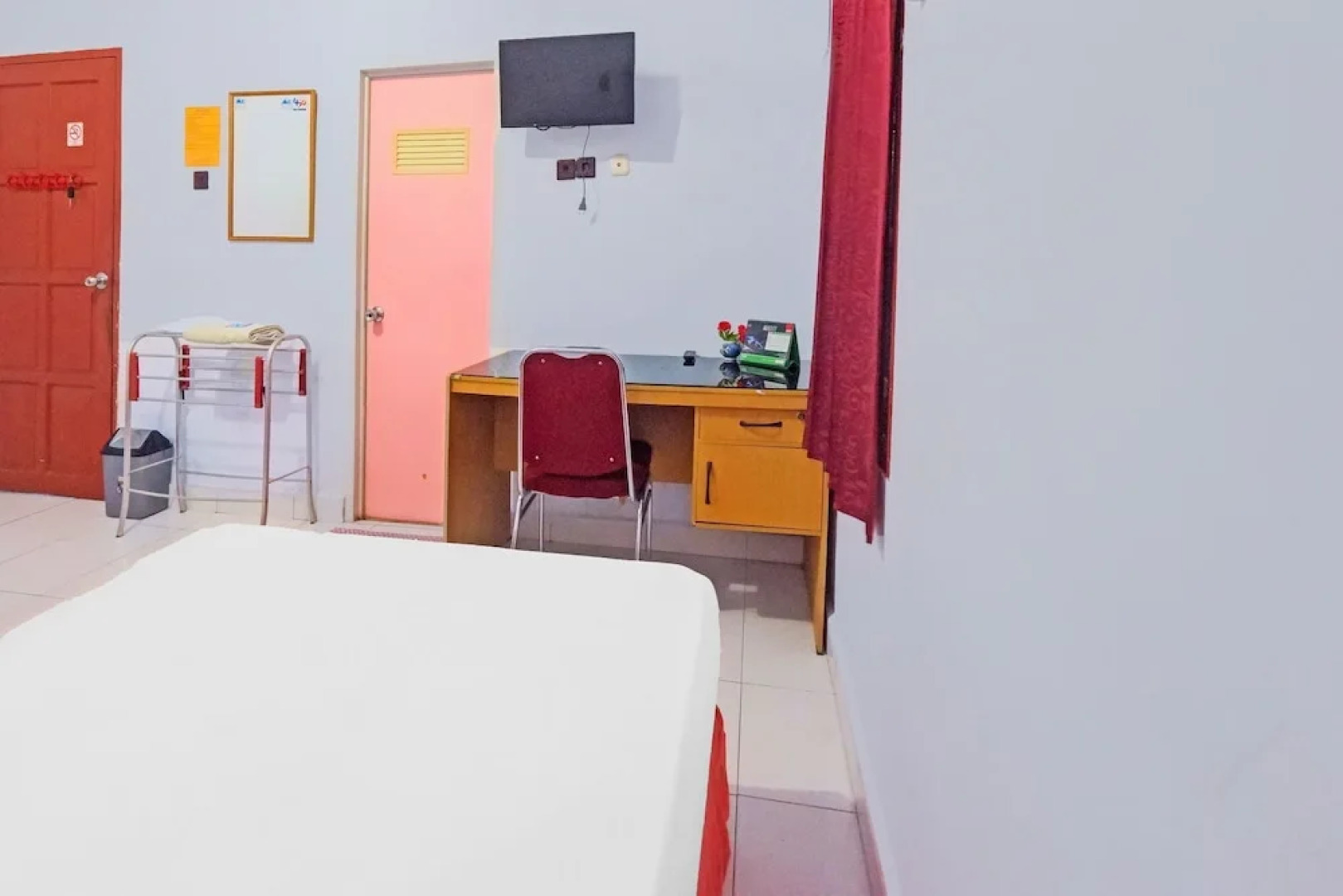 Hotel O Wisma Arwini Syariah Near Benteng Balangnipa